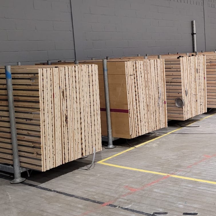 Gymnasium panel in cross-laminated timber with maple veneer (222 x 122 cm) - Sold per panel
