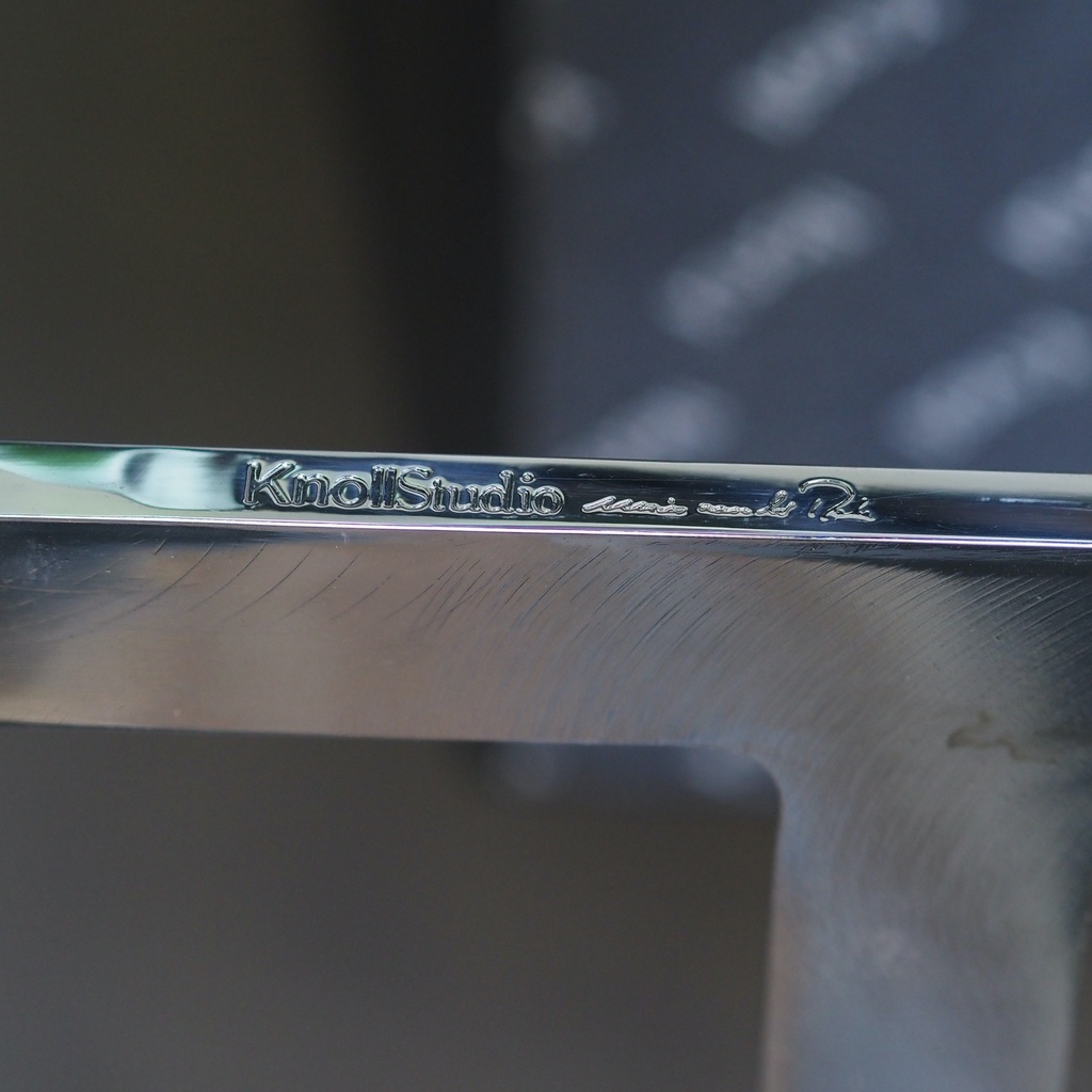 Cantilever armchair 'BRNO' by Ludwig Mies van der Rohe & Lilly Reich for Knoll - Black