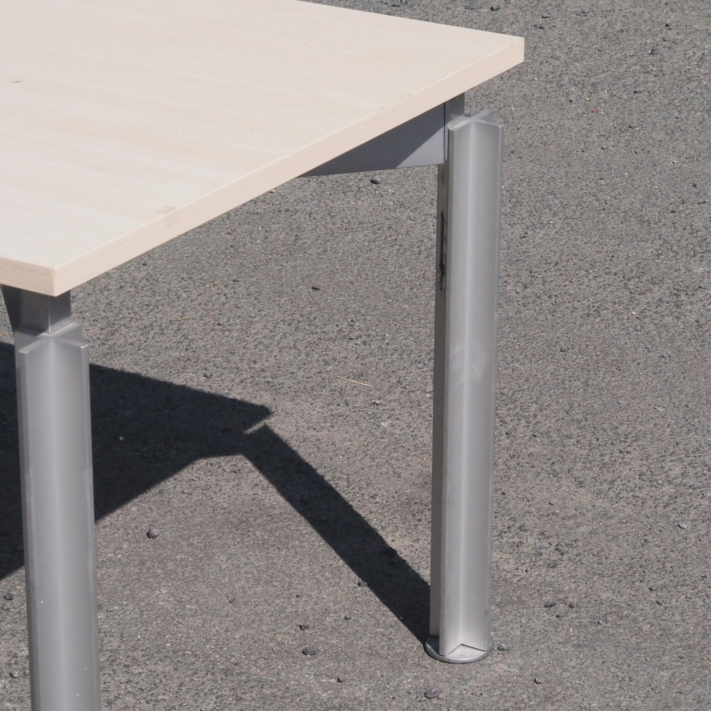 Office table 'H2O' by Ibens &amp; Bataille for Bulo (180 x 80 cm)