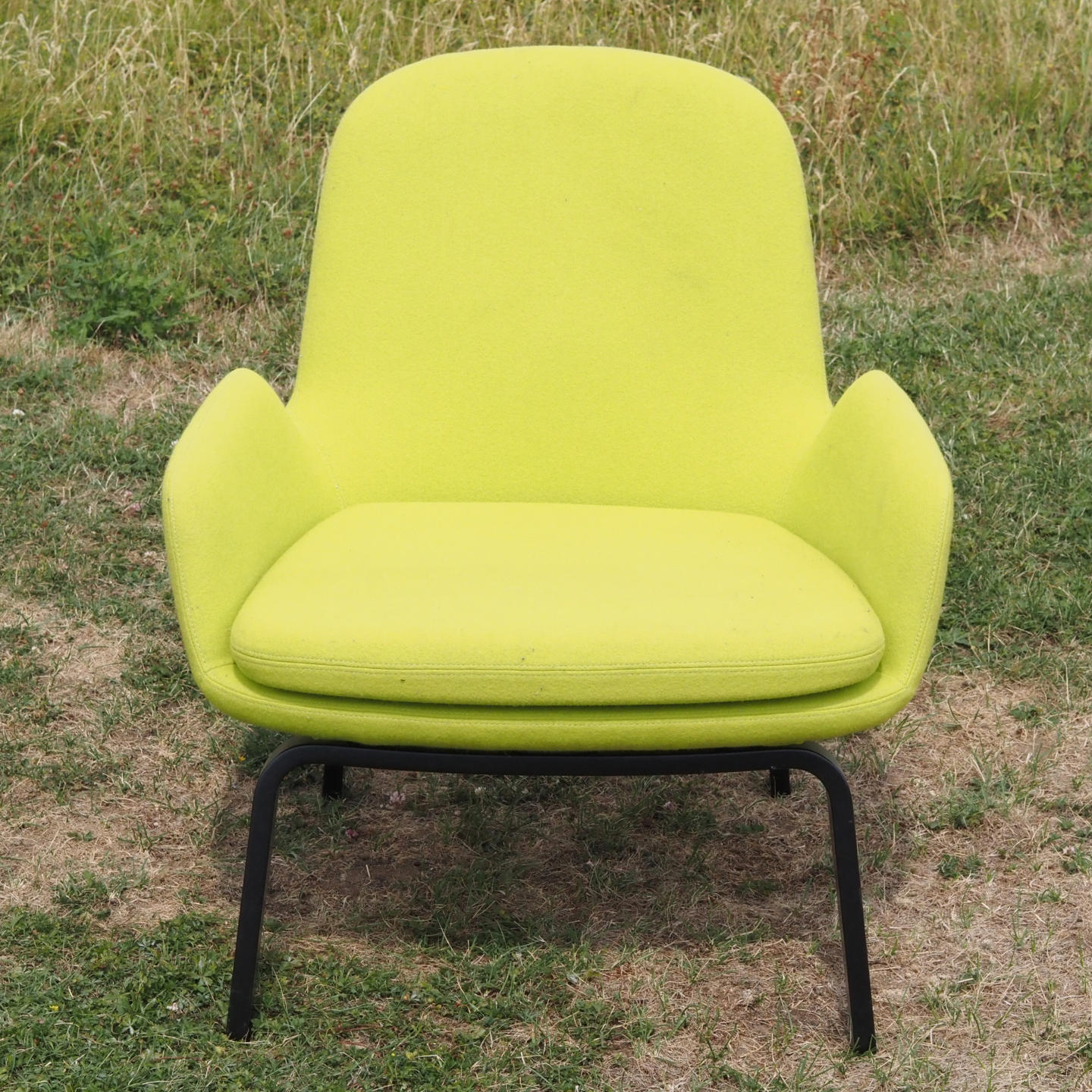 Lounge chair 'Era Low' by Simon Legald for Normann Copenhagen - Bright green