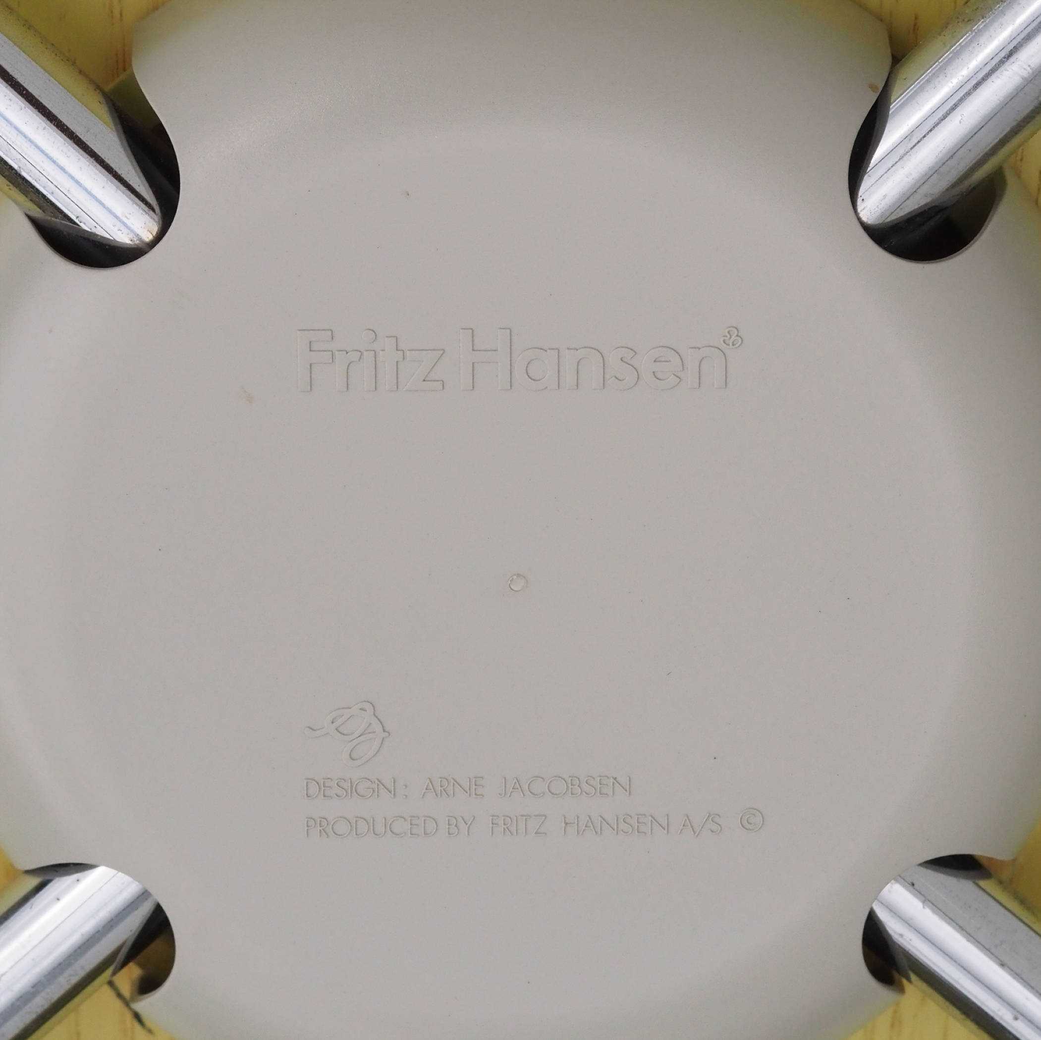 Bar stool 'Series 7' by Arne Jacobsen for Fritz Hansen