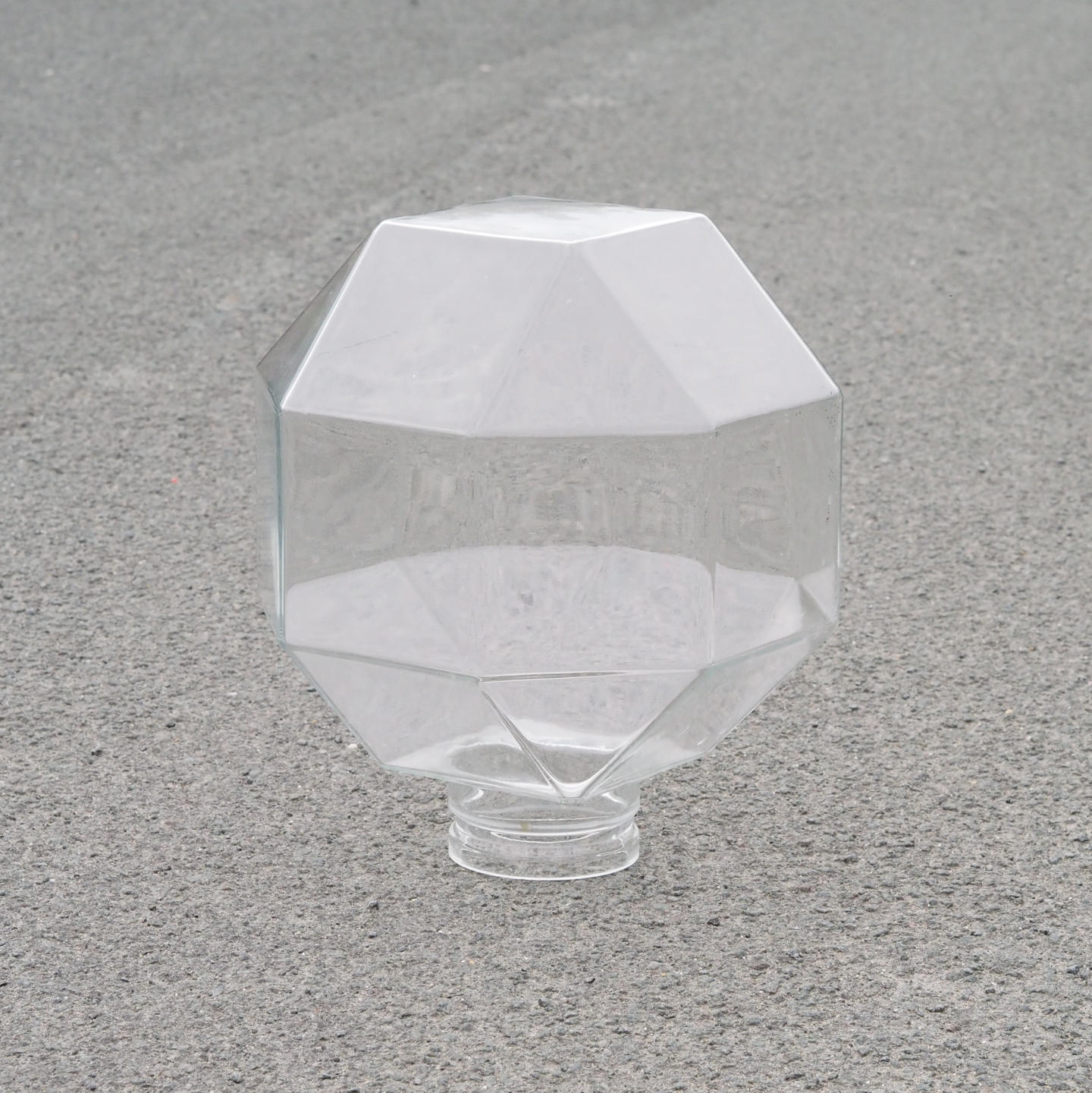 Glass container