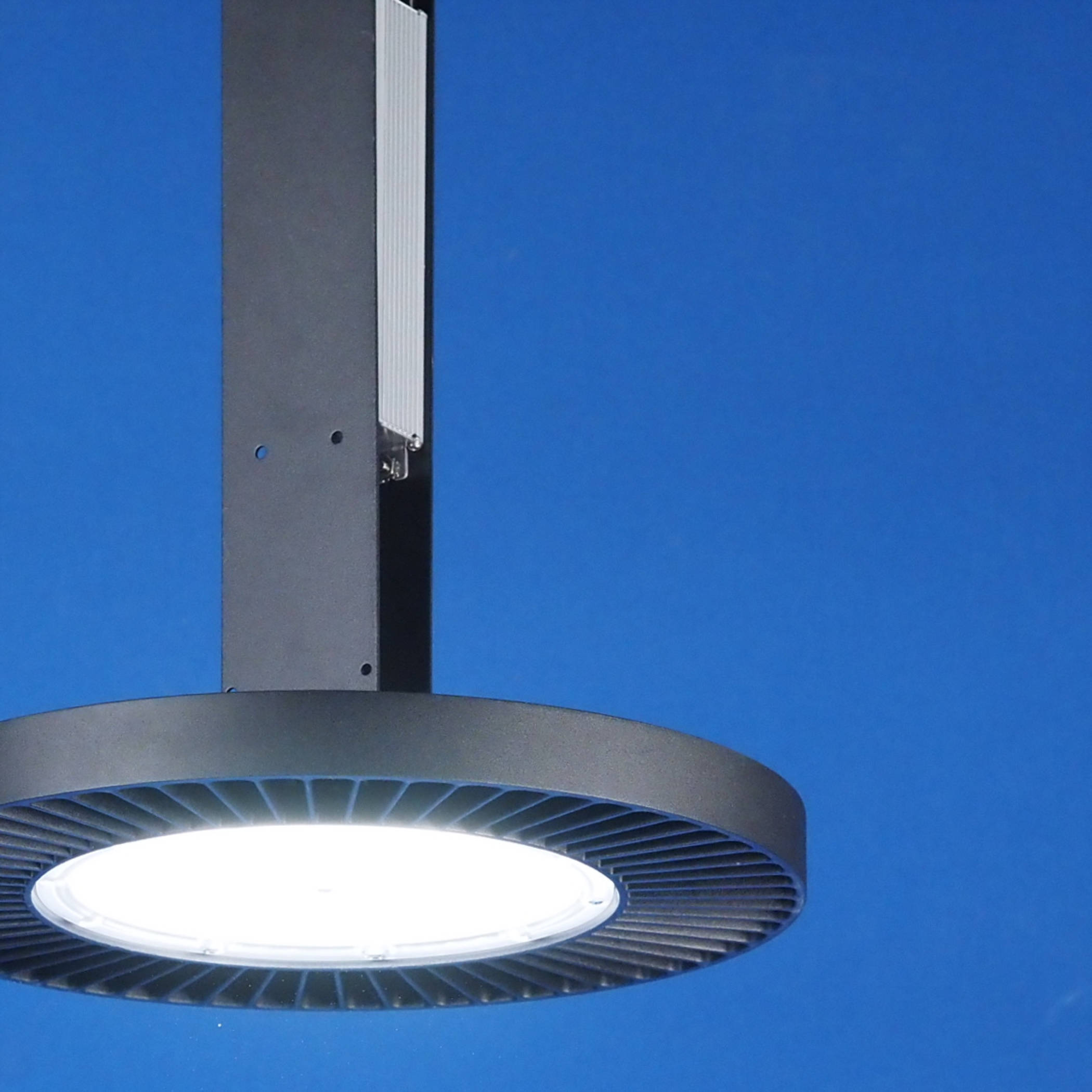 Hanging light 'Simon 816' by Simon Electric