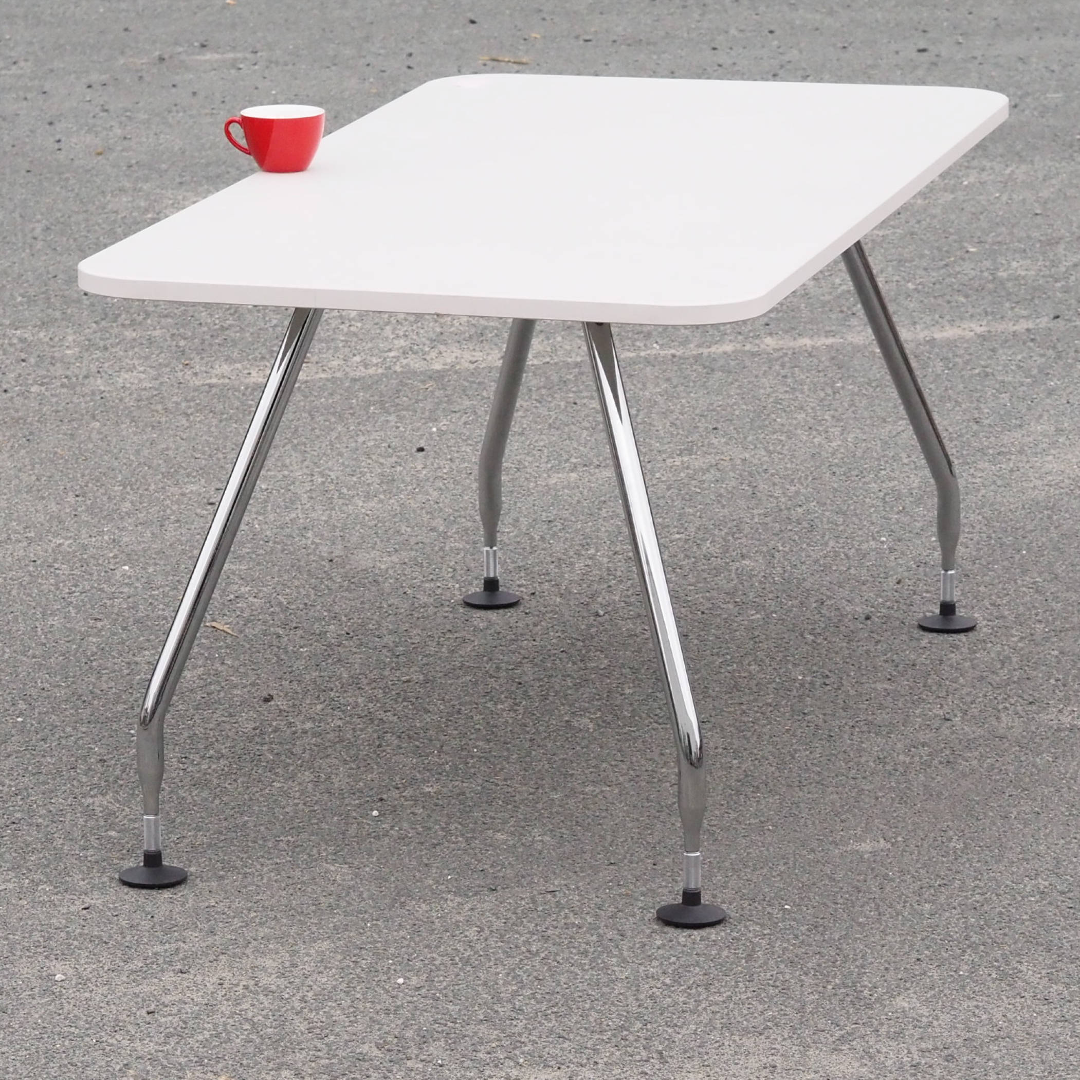 Dining/Meeting table 'Ad-Hoc' by Antonio Citterio for Vitra (160 x 80 cm)