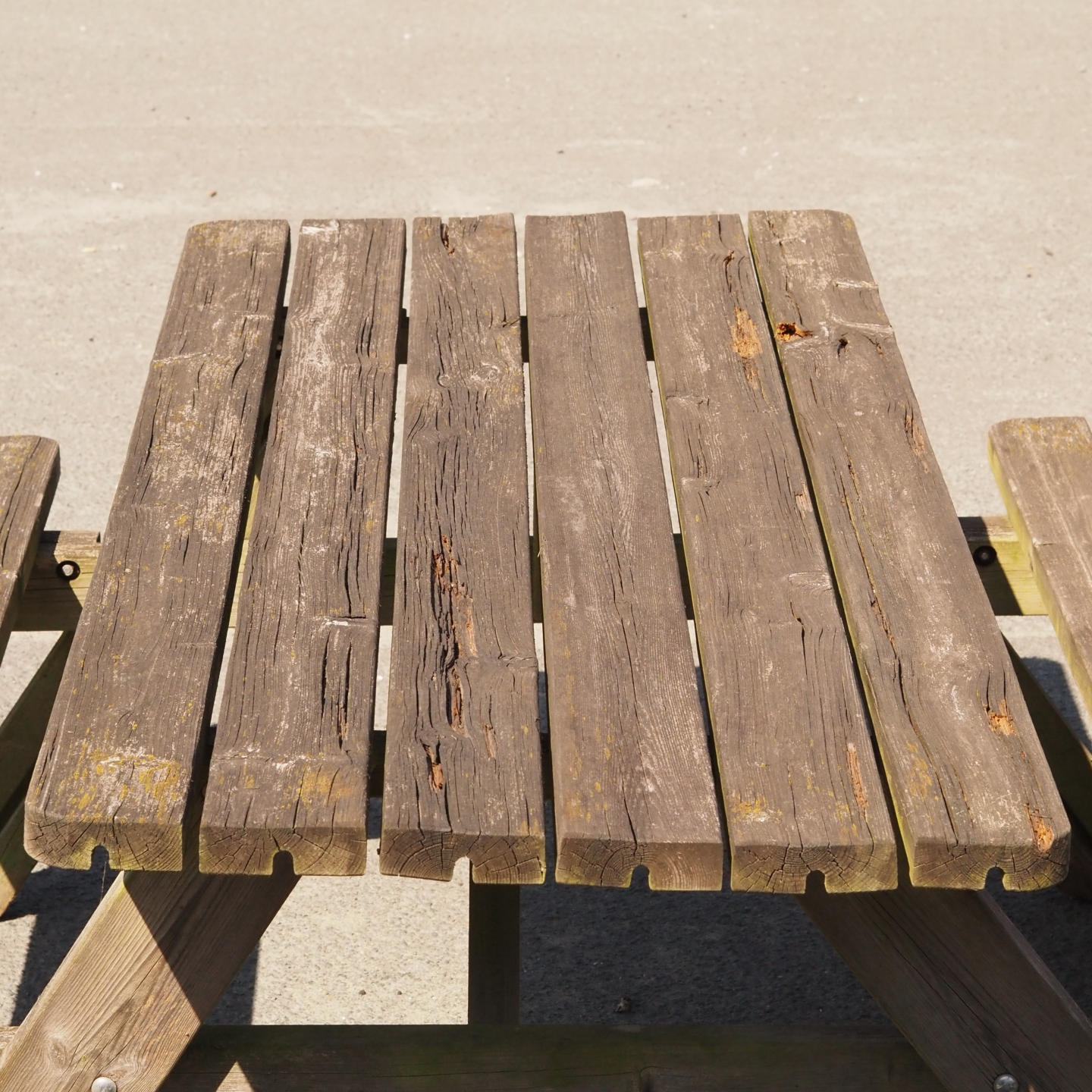 Outdoor picnic table (L. 177 cm)