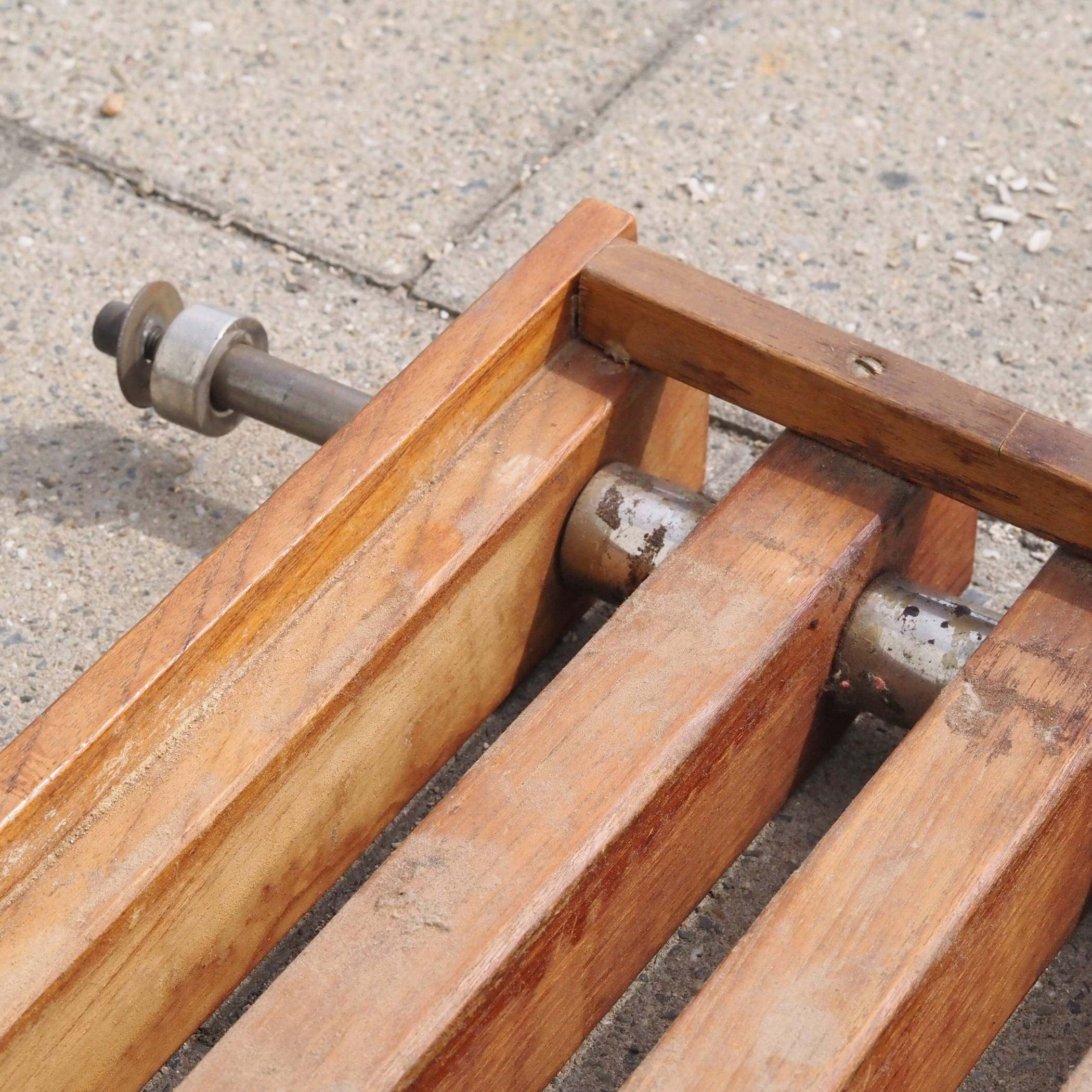Serving hatch in varnished oak by Christophe Gevers from the Générale de Banque (various lengths)