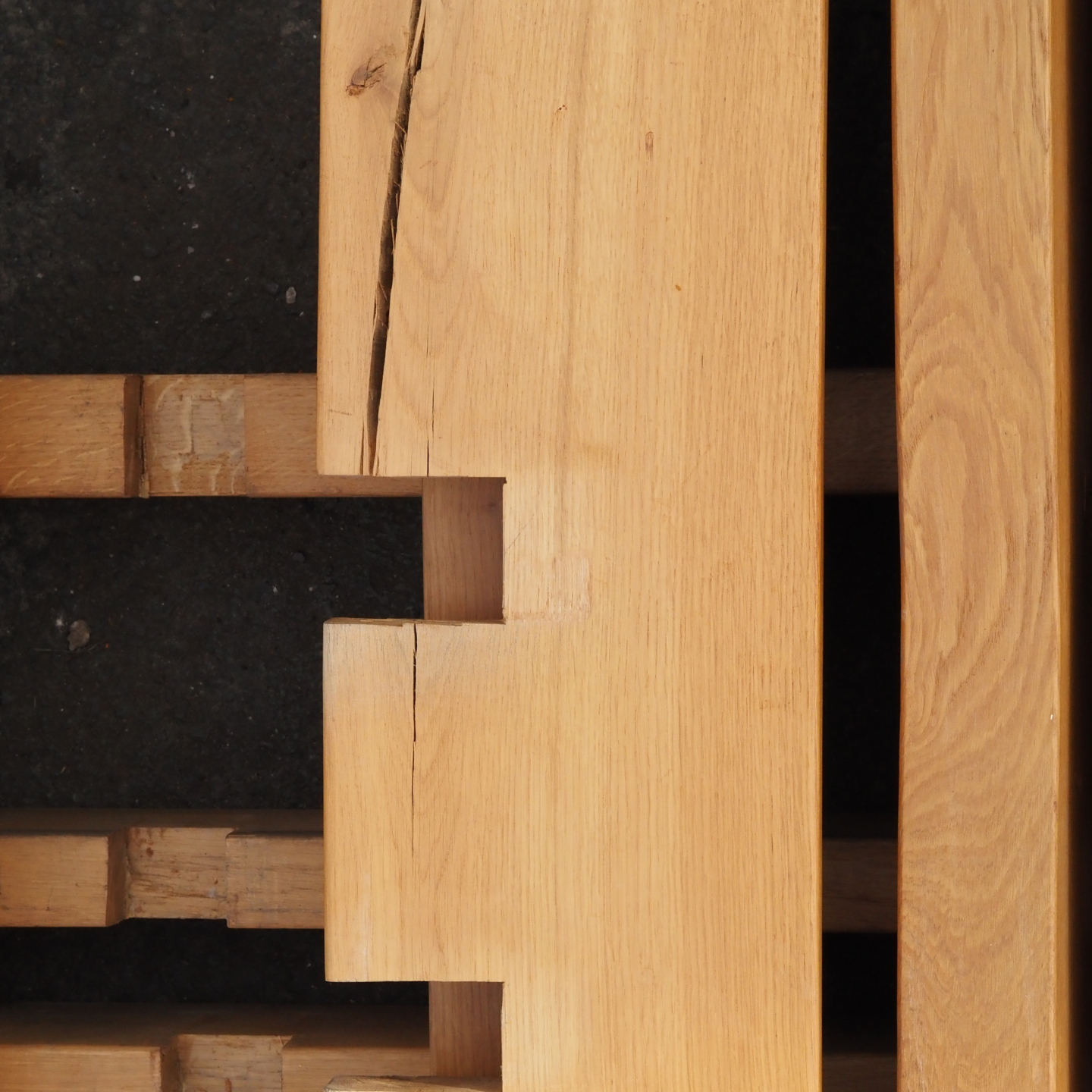 Standing partition in solid oak by Christophe Gevers from the Générale de Banque