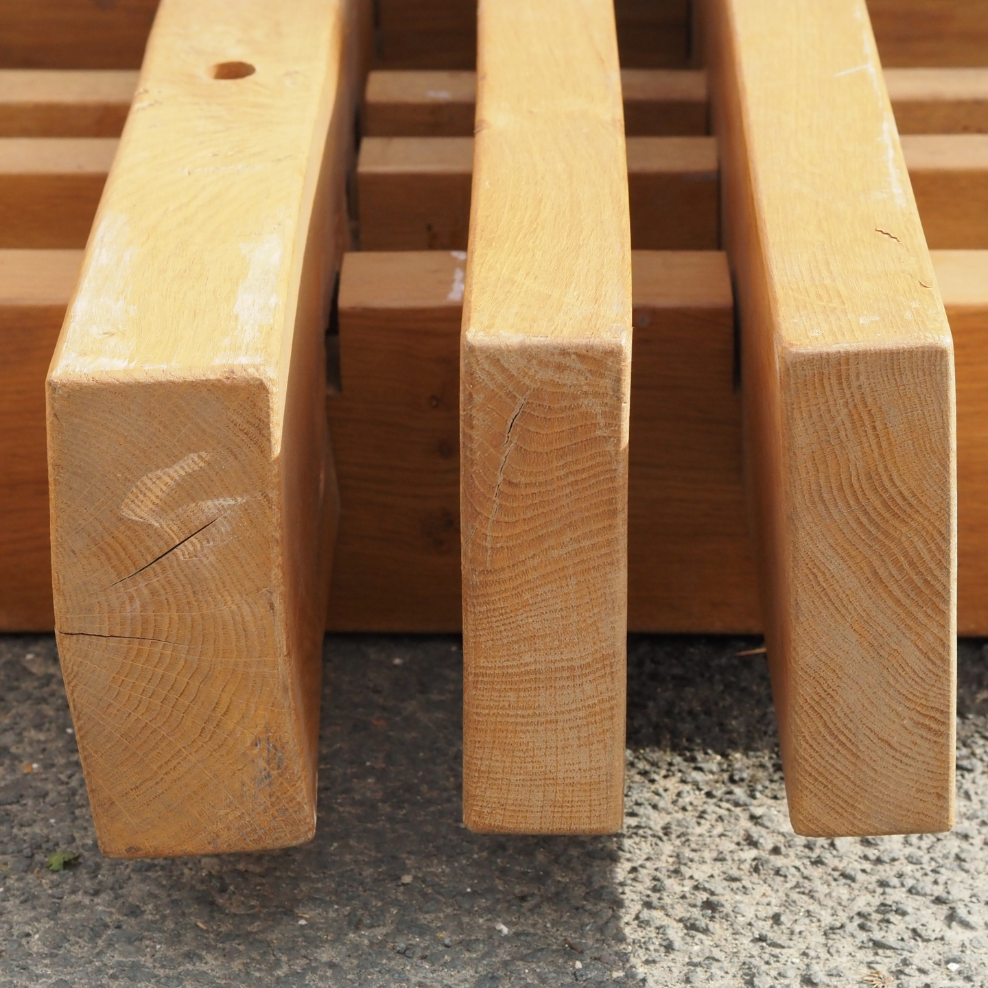 Standing partition in solid oak by Christophe Gevers from the Générale de Banque