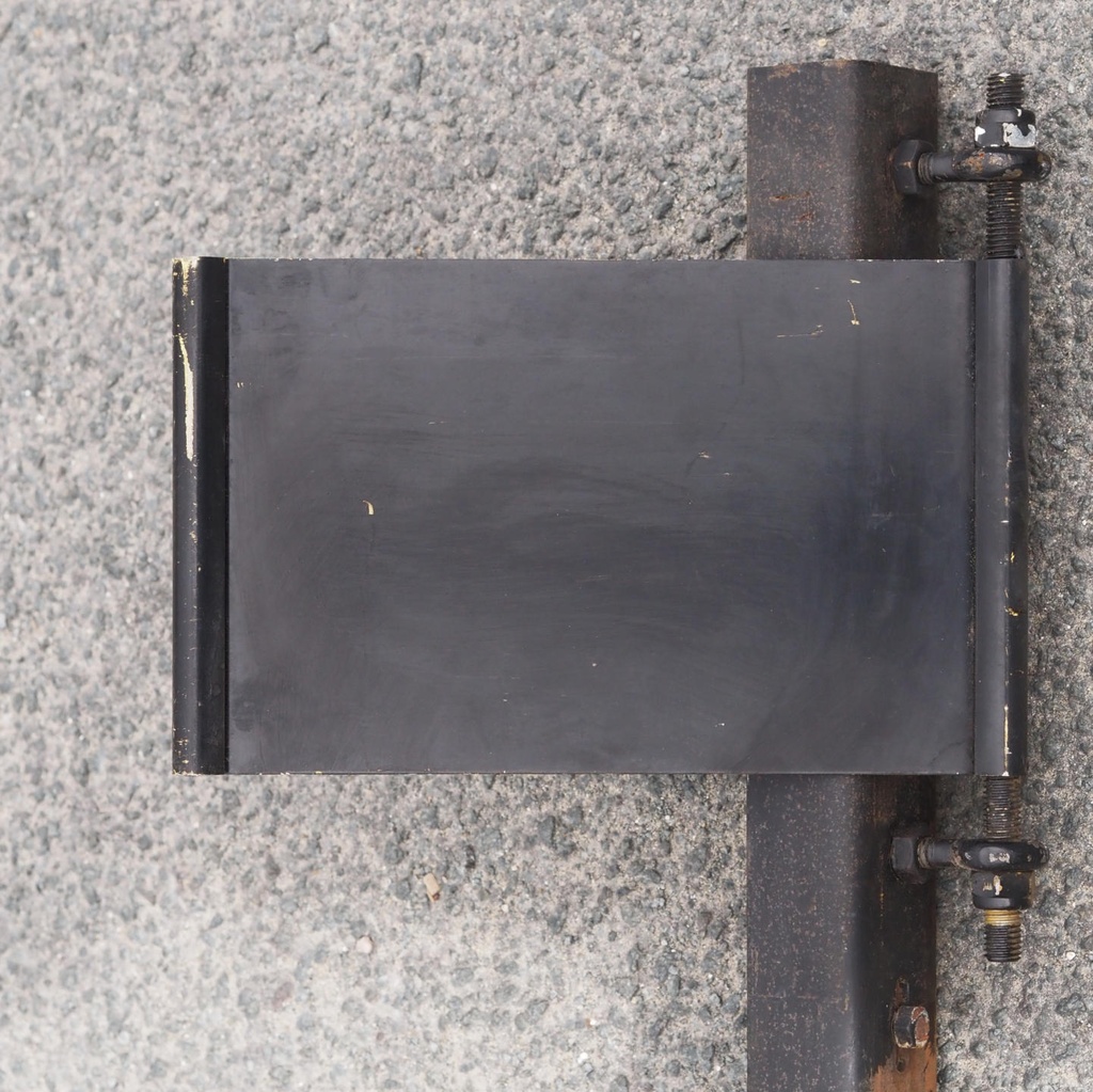 Structural ceiling profile in steel by Christophe Gevers from the Générale de Banque