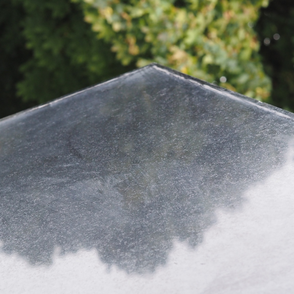 Black granite slabs from the Gare Montparnasse (115 x 115 cm)