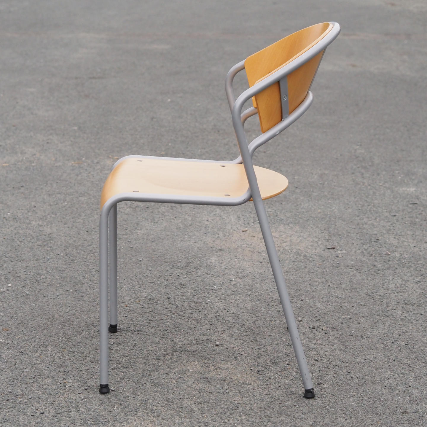 Stackable chair 'Tango' by Kinnarps