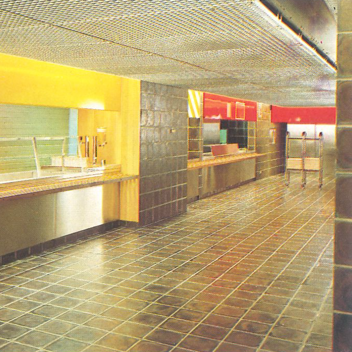 Tray rack in chromed tubular steel by Christophe Gevers from the Générale de Banque