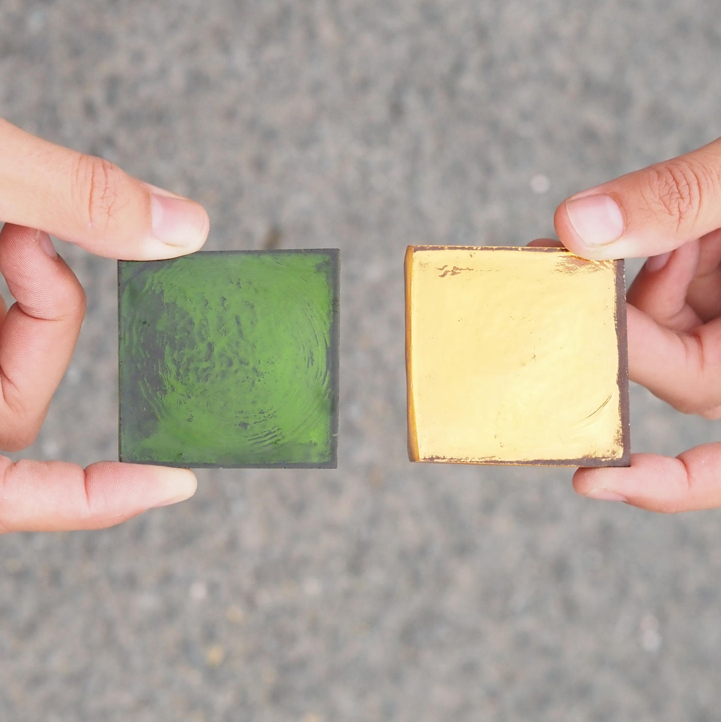 Handmade glass tile by Emery&amp;Cie (10 x 10 cm) - Only available in our physical shop