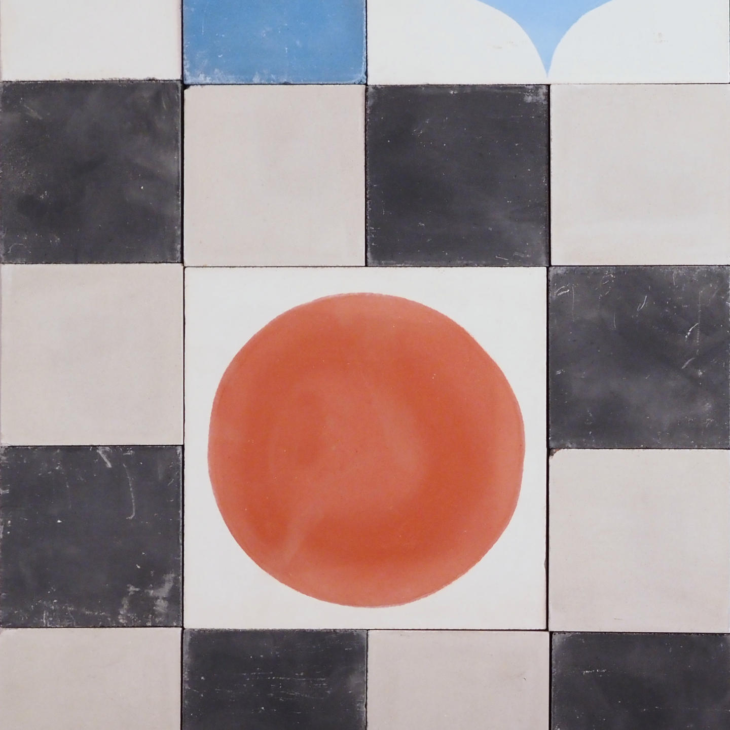 Handmade cement tile by Emery&amp;Cie (20 x 20 cm) - Only available in our physical shop