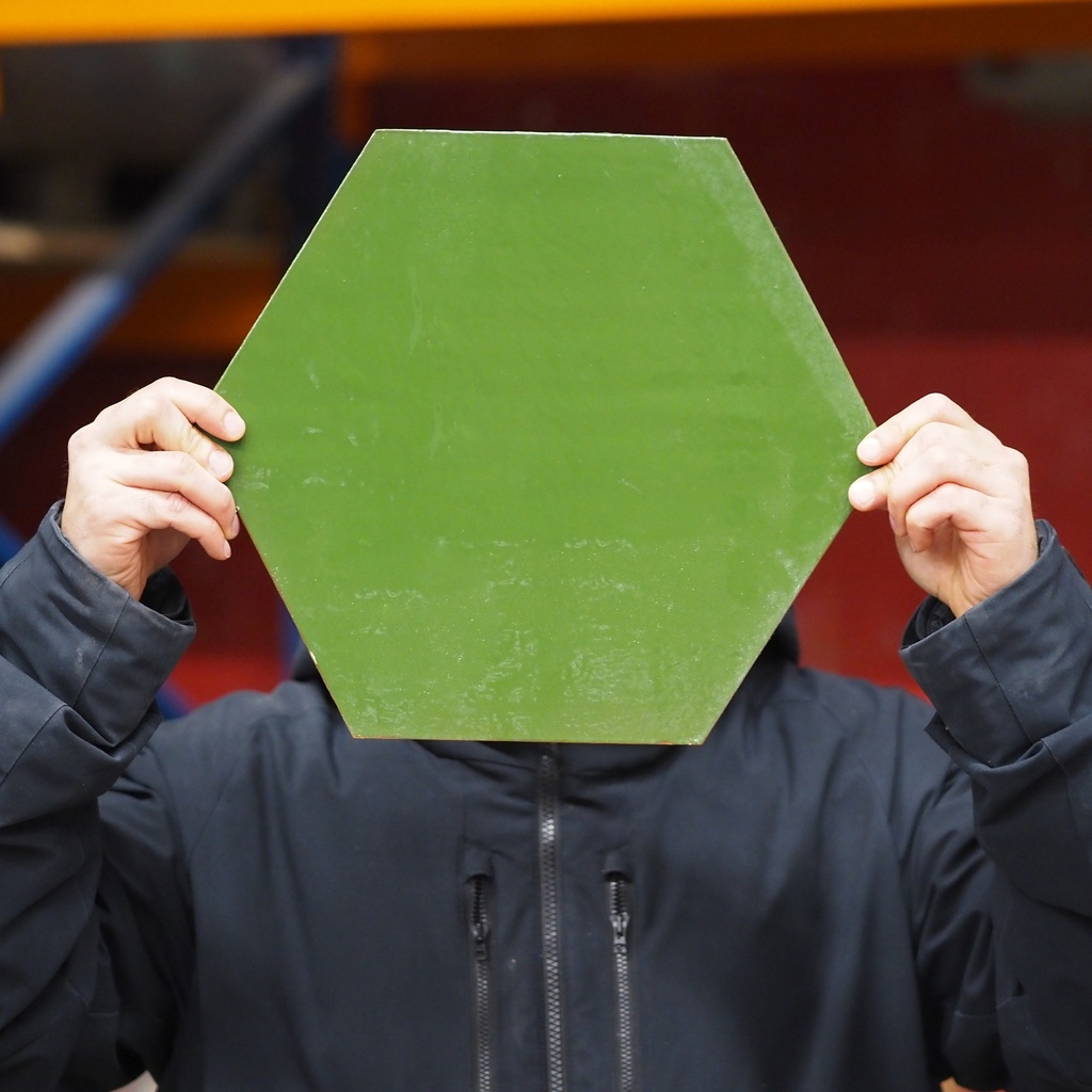 Handmade cement tile by Emery&Cie (20 x 20 cm) - Only available in our physical shop