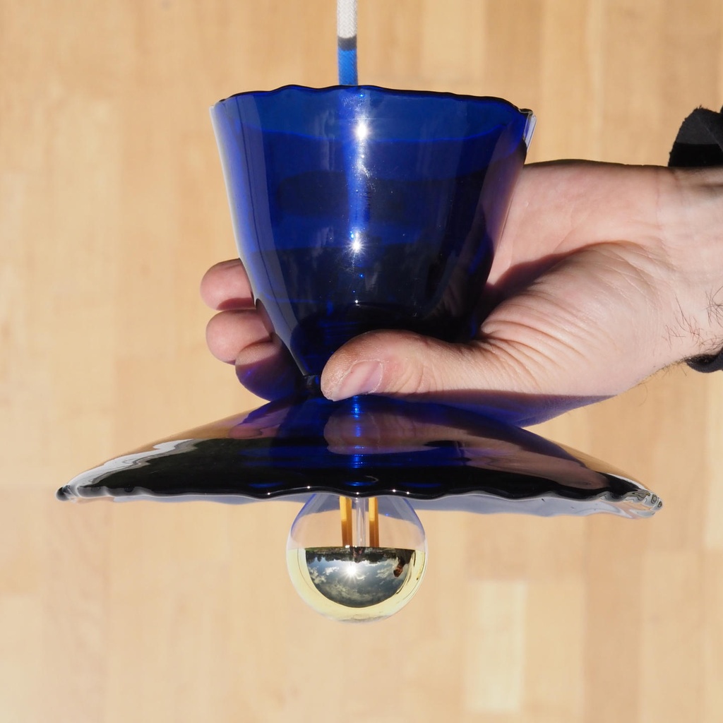 Hanging light 'Lara' in opaline glass - Cobalt blue