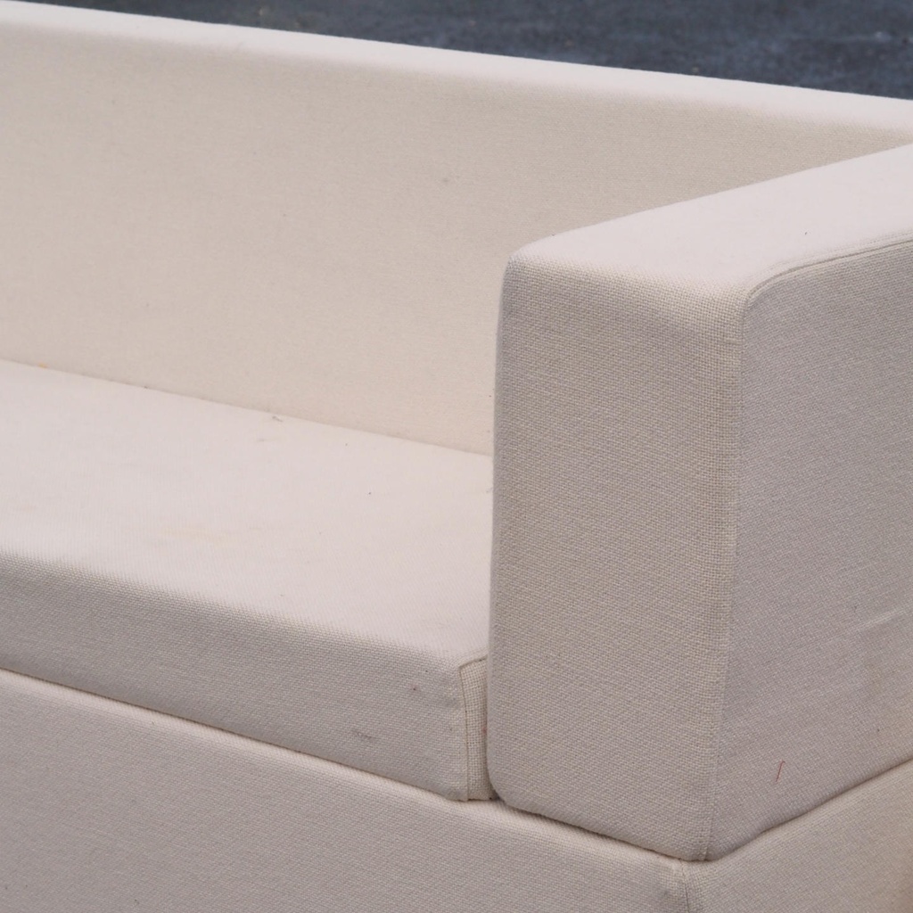 4-seats sofa by Drisag