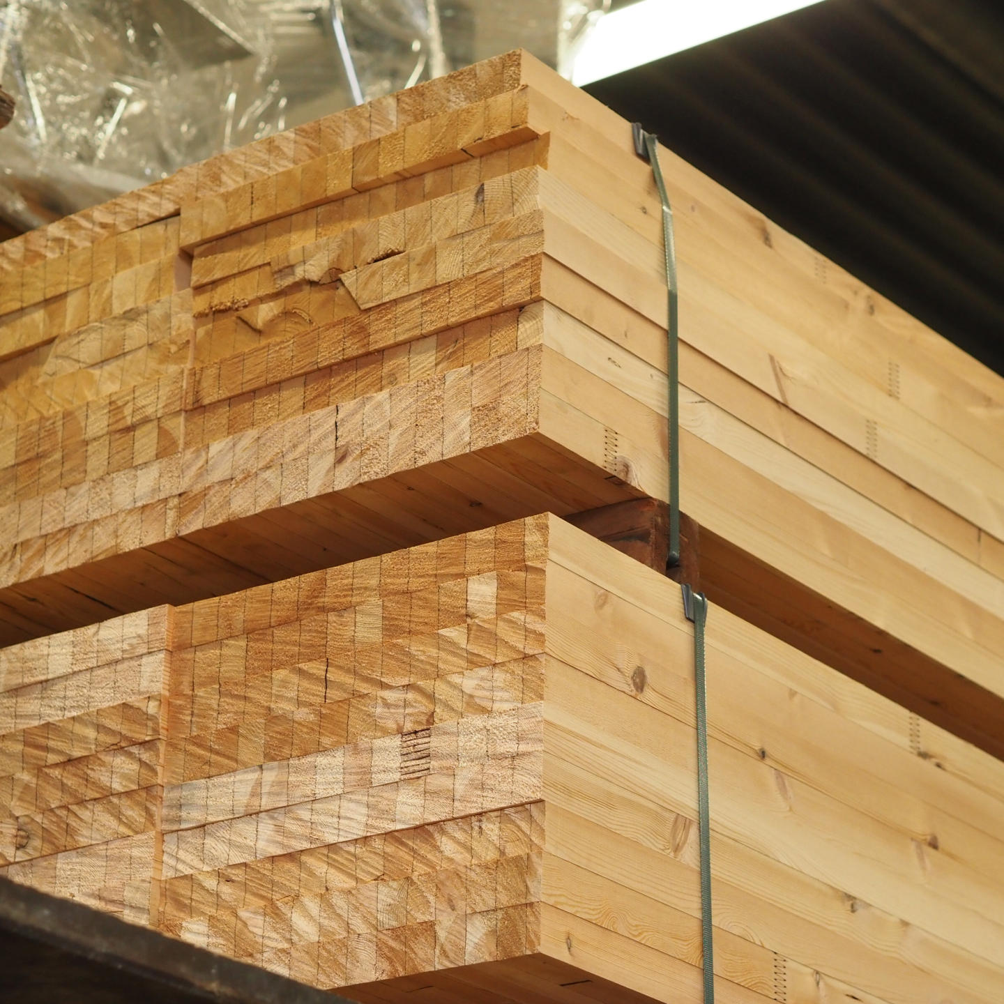 Long planed panel in reclaimed glued laminated timber (L. min 500 x 45 cm)