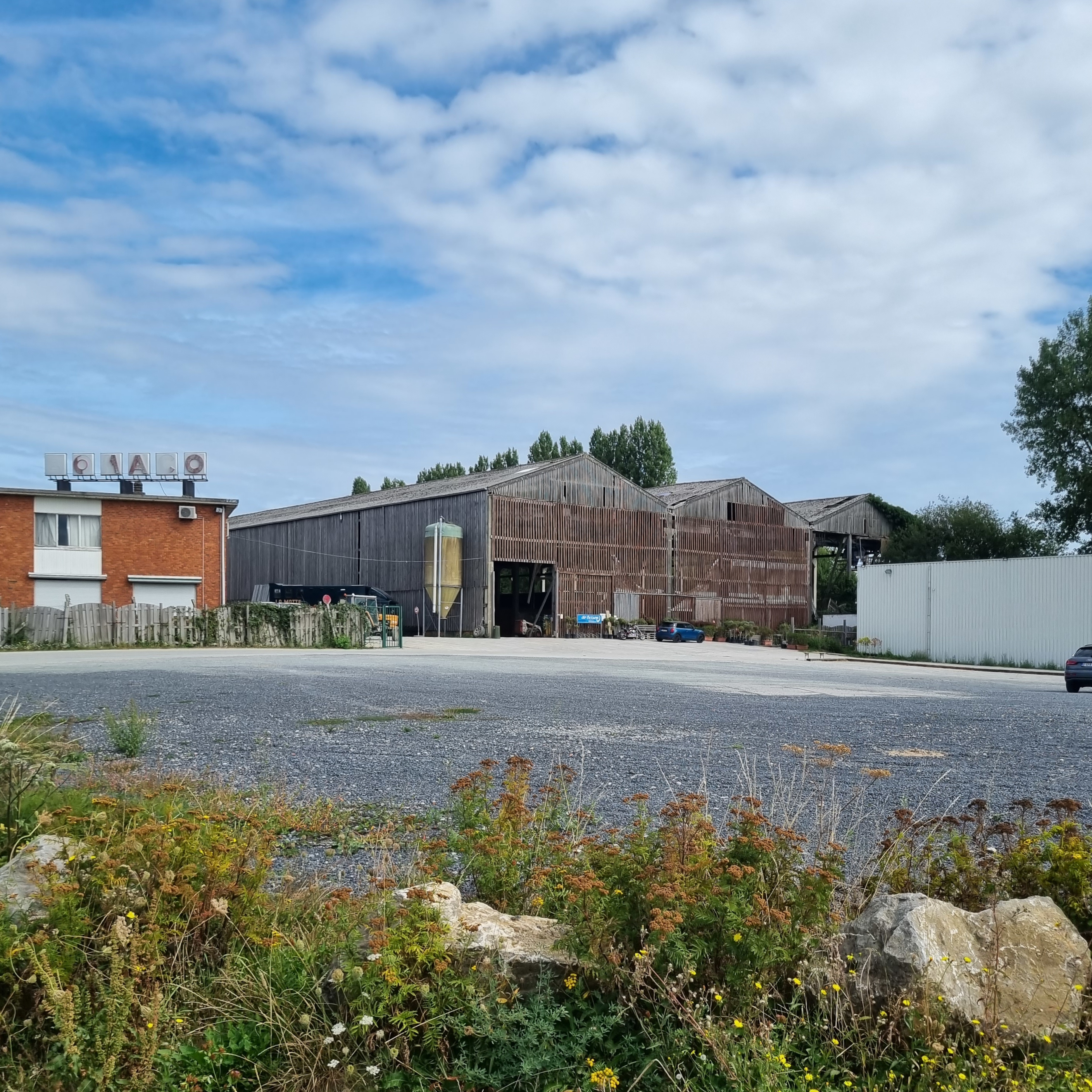 Long planed panel in reclaimed glued laminated timber (L. min 500 x 45 cm)