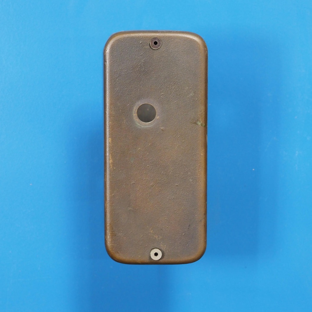 Double door plate in sand-cast bronze by Jules Wabbes from the Générale de Banque - Hole on one side (Right)