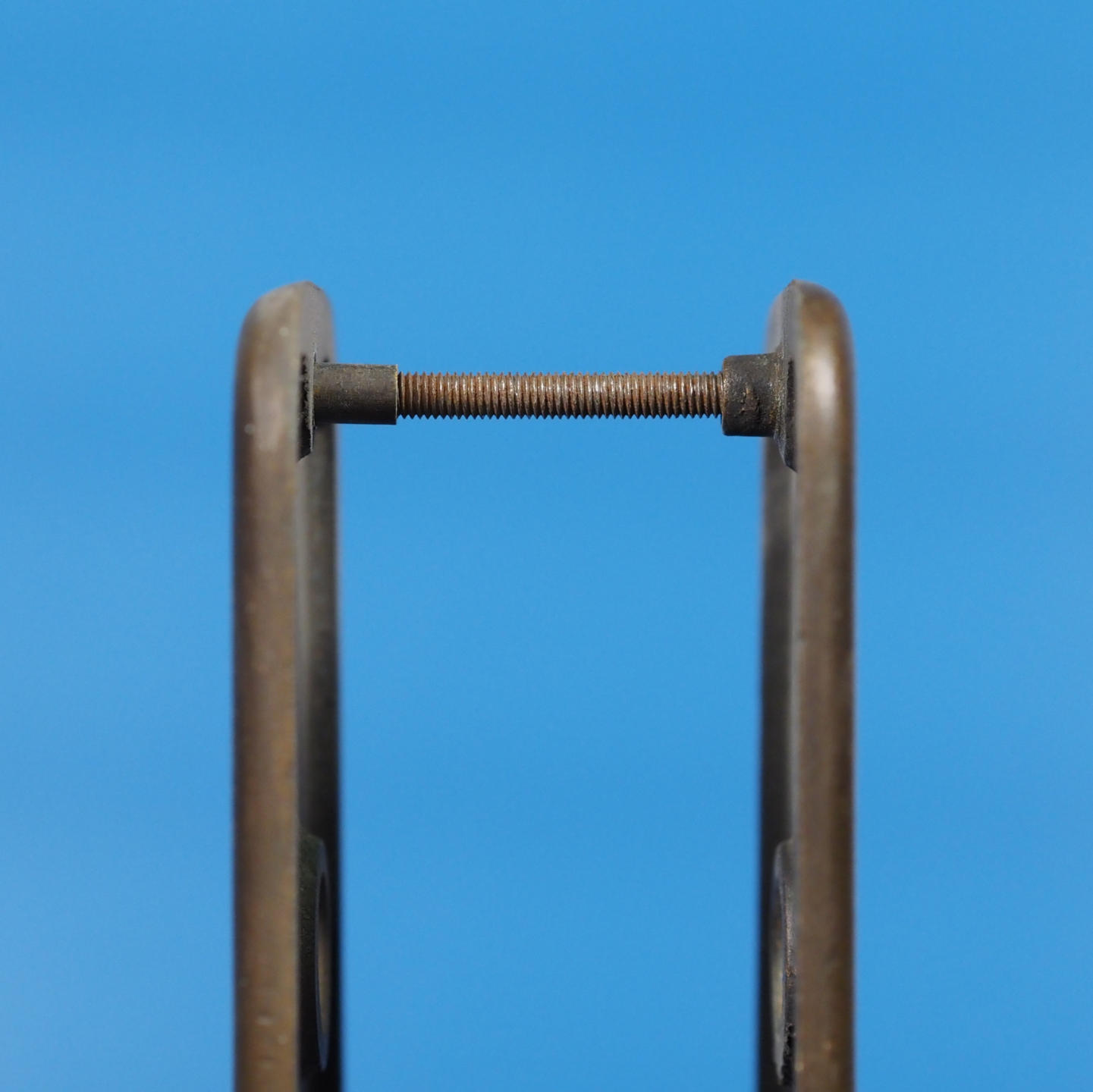 Double door plate in sand-cast bronze by Jules Wabbes from the Générale de Banque - Hole on both sides (Right or Left)