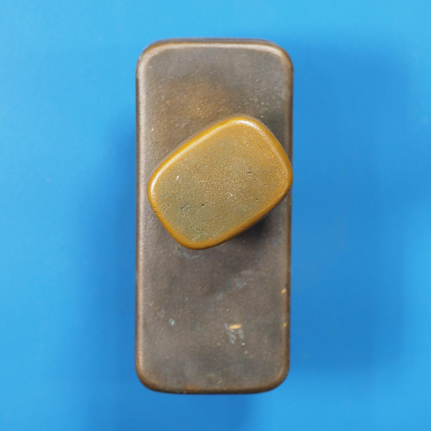 Double door handle in sand-cast bronze by Jules Wabbes from the Générale de Banque - Swivel (Left)