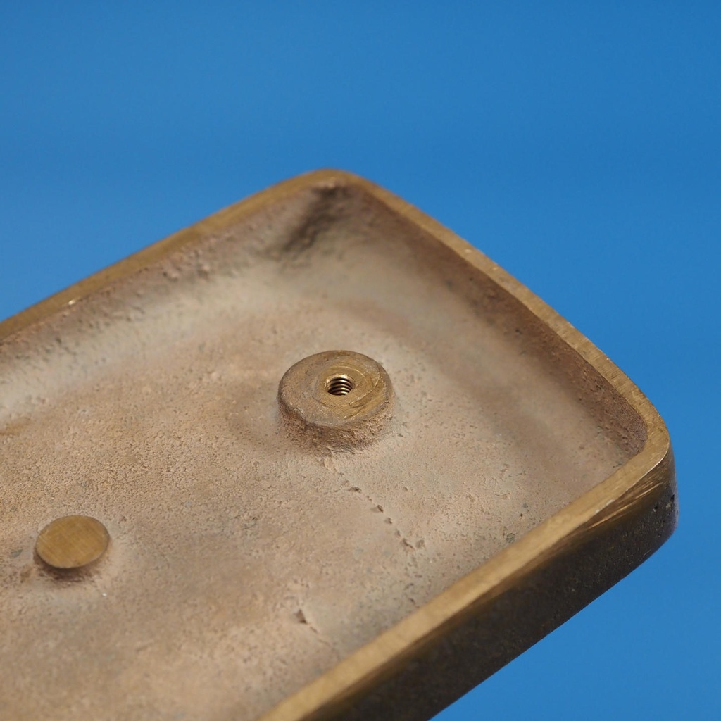 Single door pull handle in sand-cast bronze by Jules Wabbes from the Générale de Banque