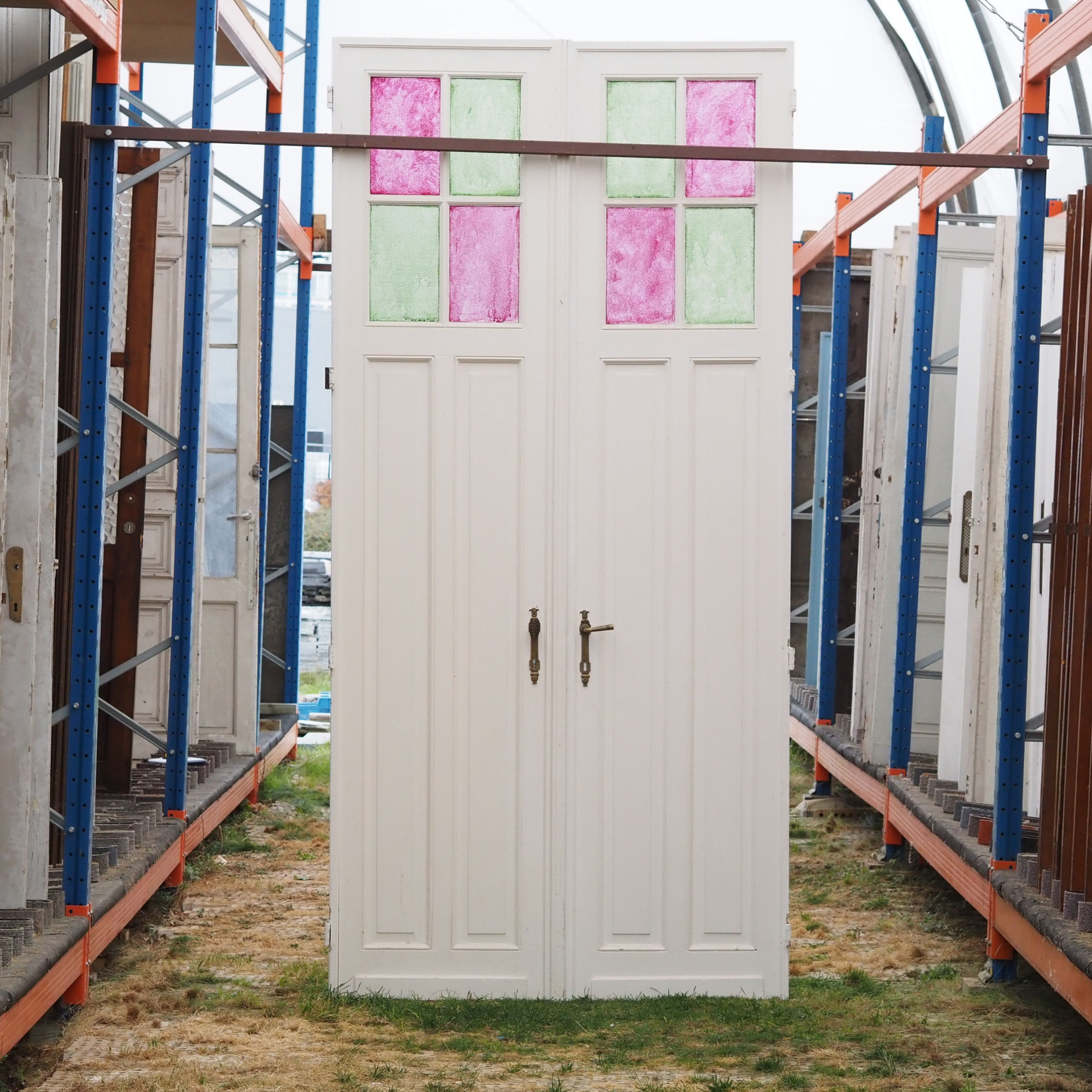 Double door in painted solid wood and textured glass panels (H. 296,5 cm x W. 140 cm) - Right