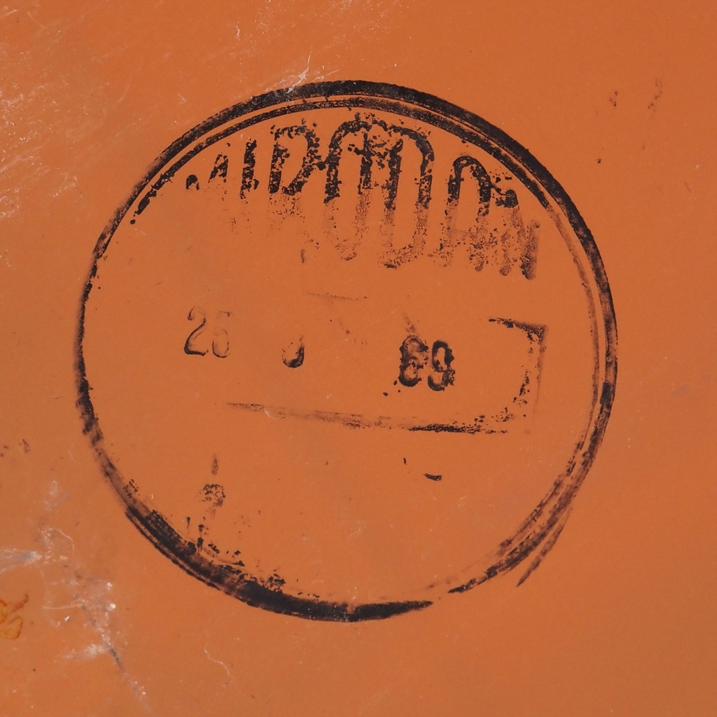 Rectangular mirror by Mirodan