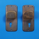 Single door handle with key and fixing holes in sand-cast bronze by Jules Wabbes from the Générale de Banque - Fixed (Right or Left)