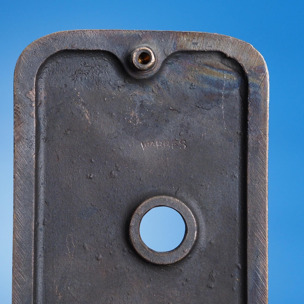 Single handle plate in sand-cast bronze by Jules Wabbes from the Générale de Banque