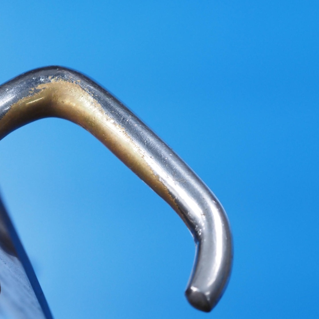Single door handle with key and fixing holes in chrome-plated brass from the Générale de Banque - 4 fixing holes (Right)