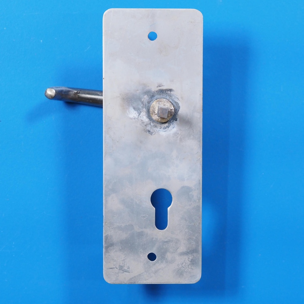 Single door handle with key and fixing holes in chrome-plated brass from the Générale de Banque - 2 fixing holes (Right)