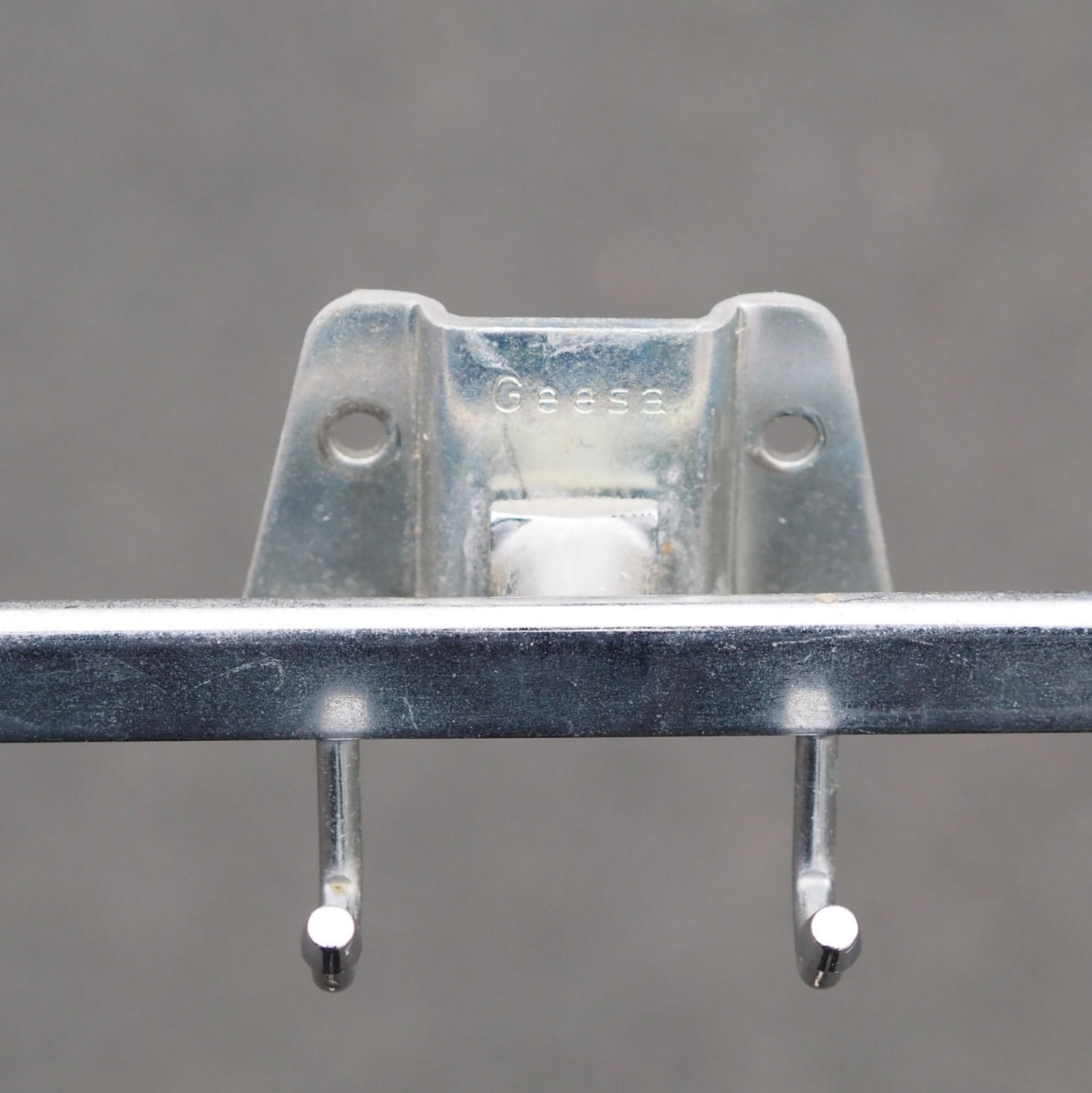 Towel hooks in chromed stainless steel by Geesa