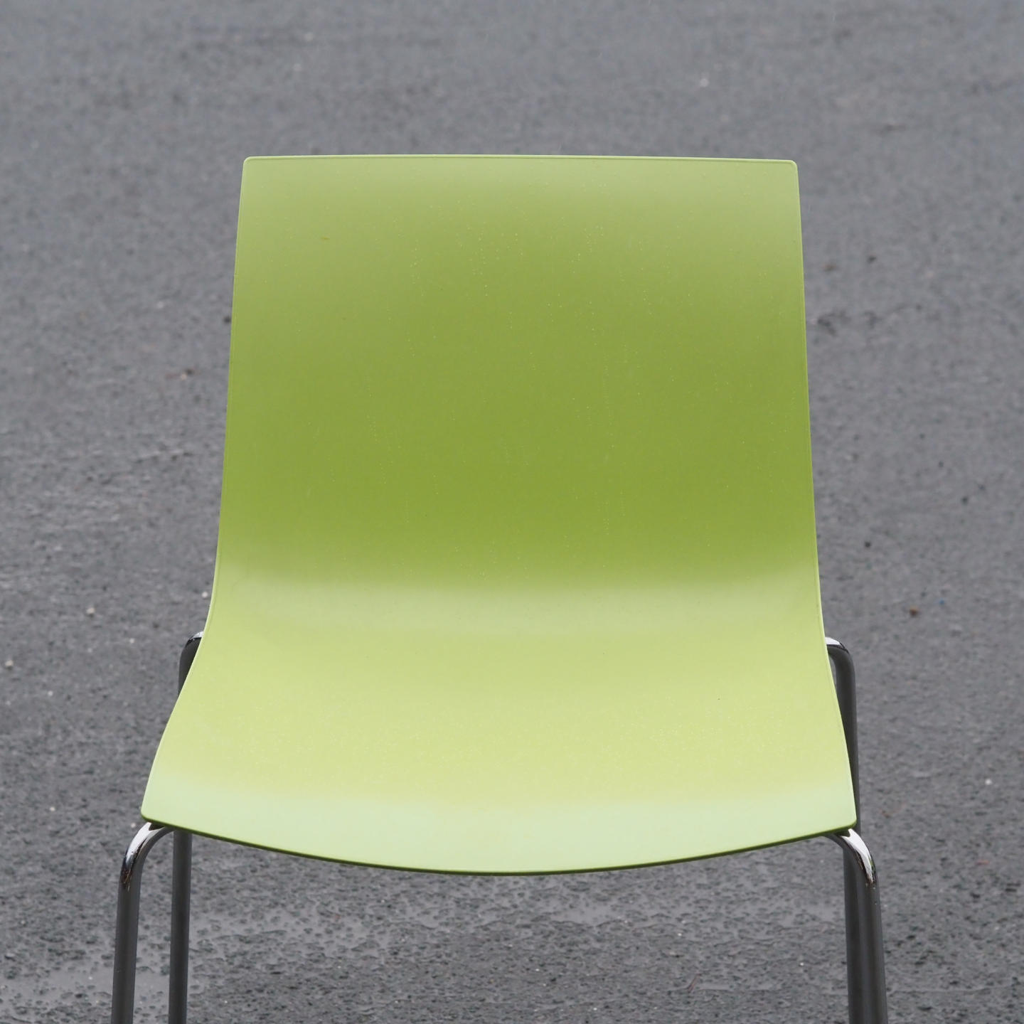 Stackable chair 'Catifa 46' by Lievore Altherr Molina for Arper (2004) - Green