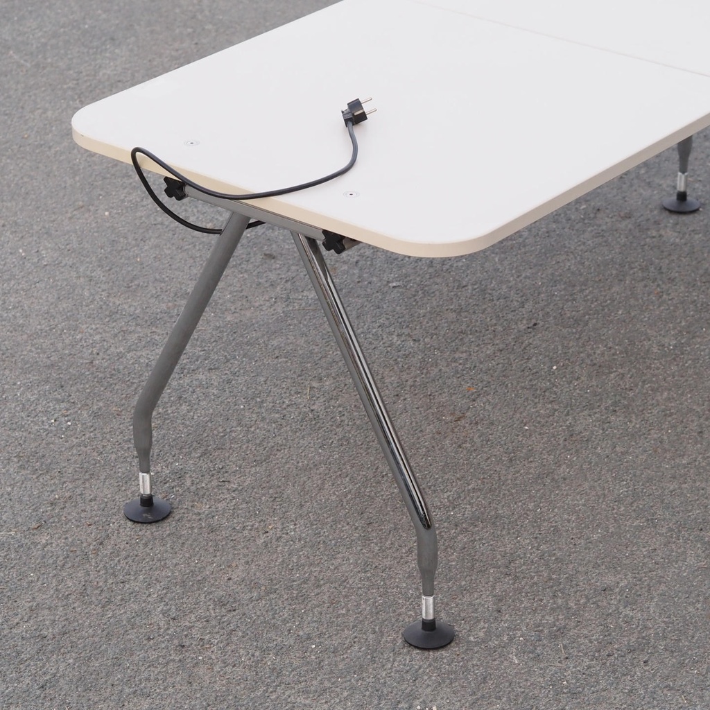 Table 'Ad-Hoc' by Antonio Citterio for Vitra