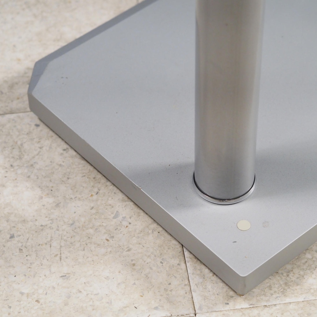 Cantilever armchair by Mauser