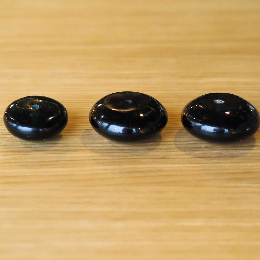 Glass knobs by Emery&Cie - Only available in our physical shop