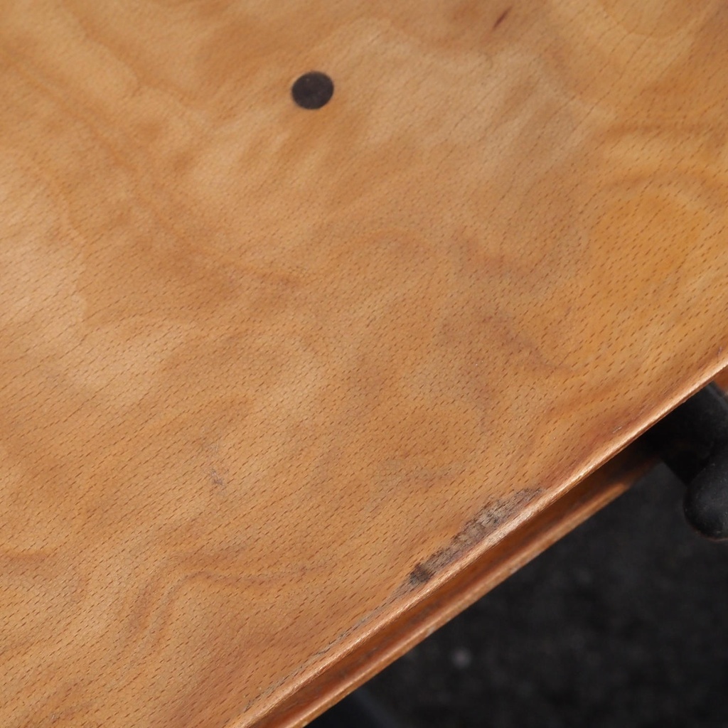 Stackable chair in pagwood by Pagholz