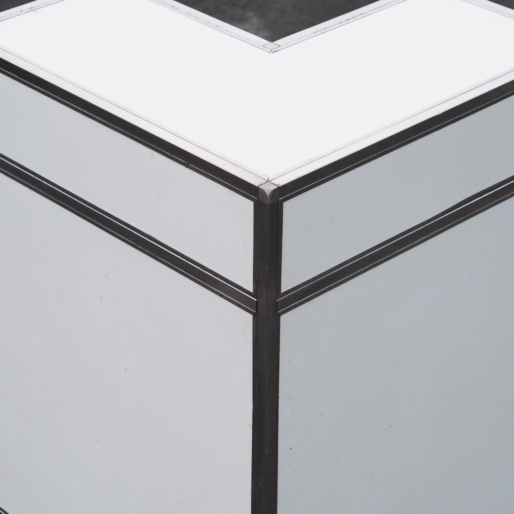 Cantilever armchair by Mauser