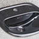 Bathroom sink in glazed porcelain by Villeroy & Boch