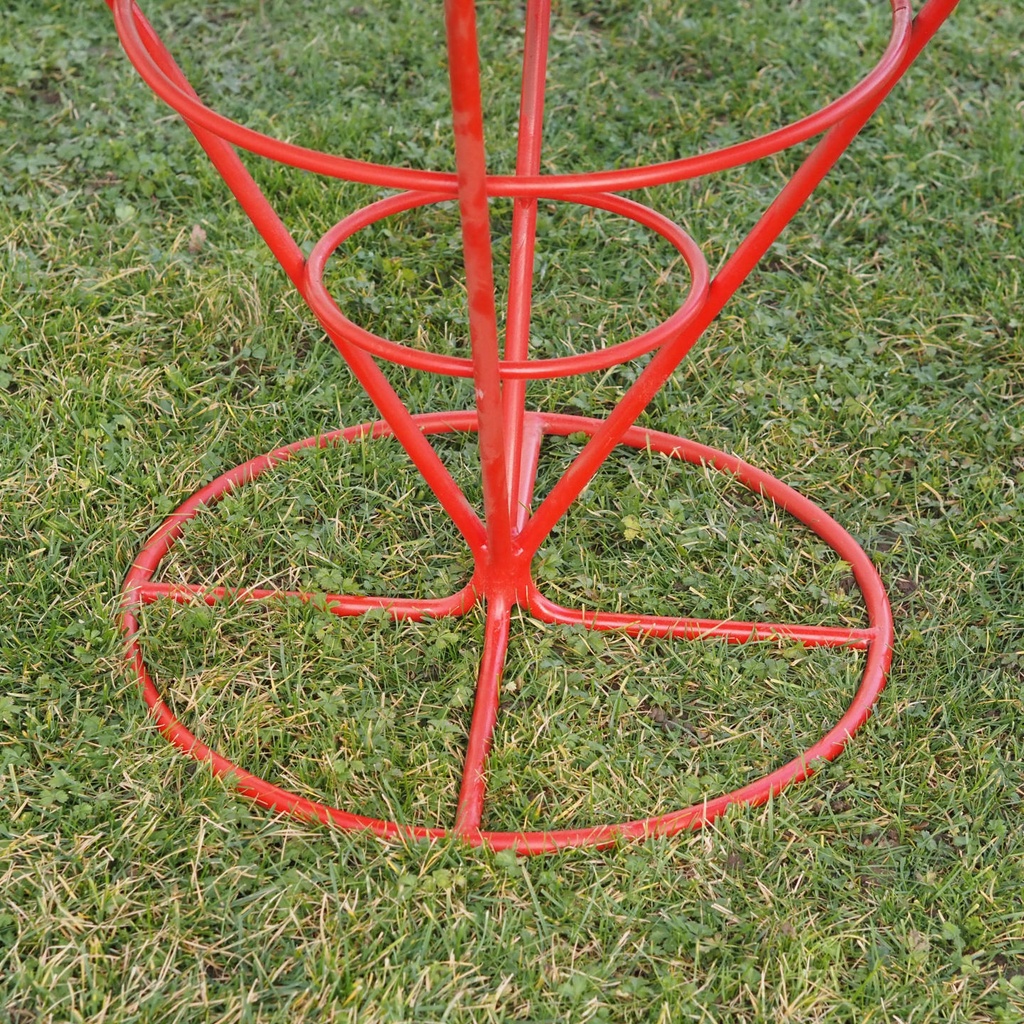 Round cafeteria table by Amat3