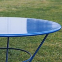 Round cafeteria table by Amat3