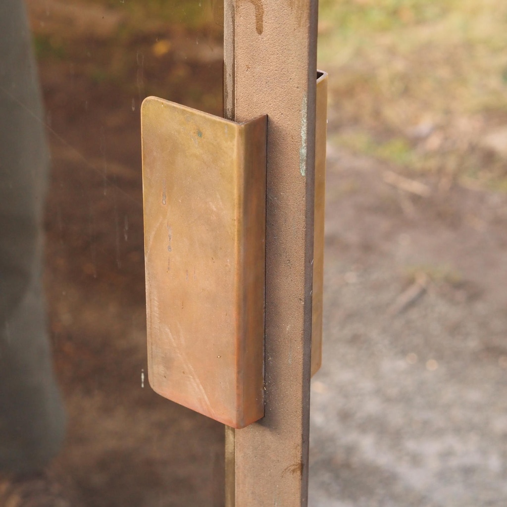 Door in bronze and smoked glass from the Générale de Banque (H. 230,3 x 46,2 cm) - Left or Right