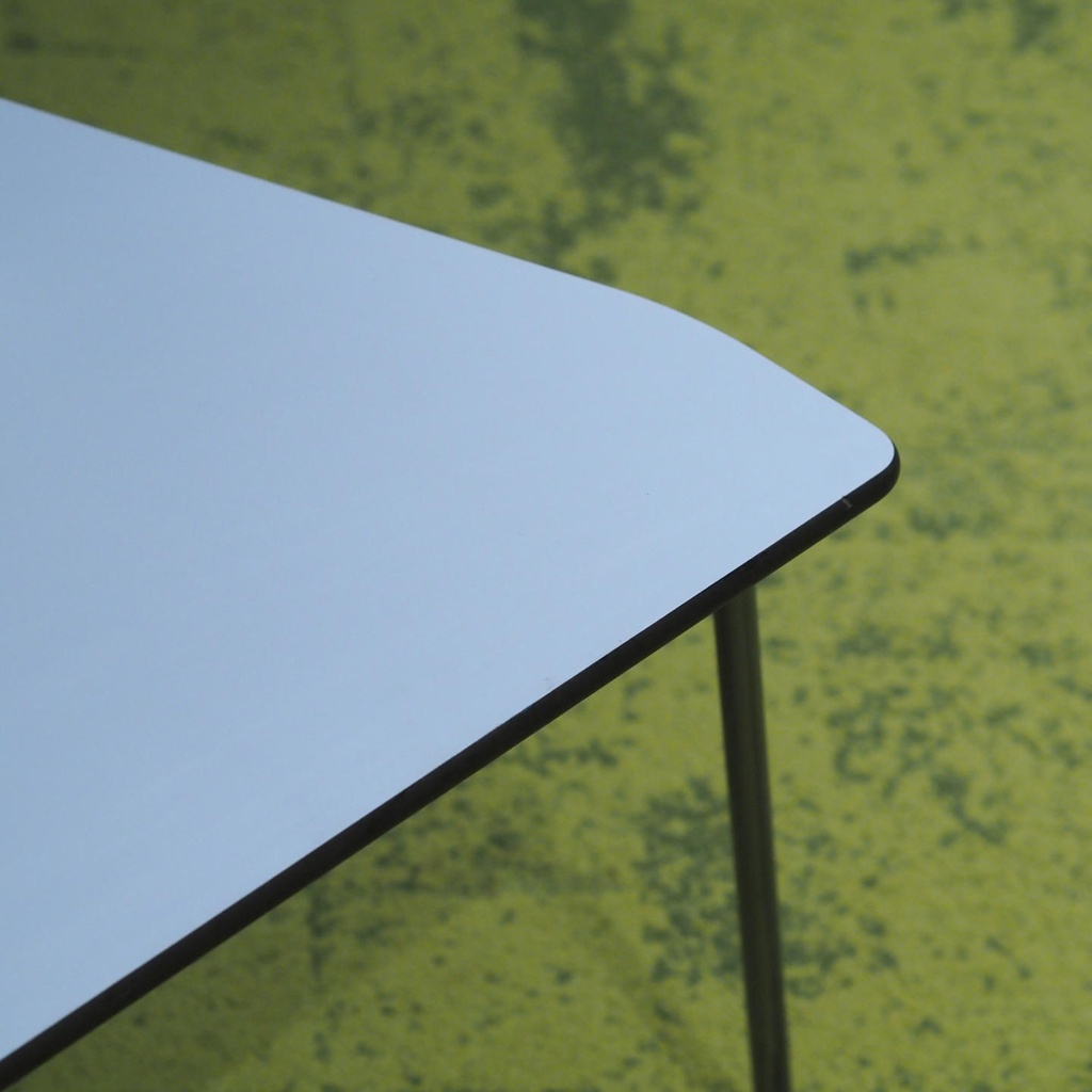 Chair 'Iconique' by Recyclart Fabrik - Raw waxed (Blue seat)