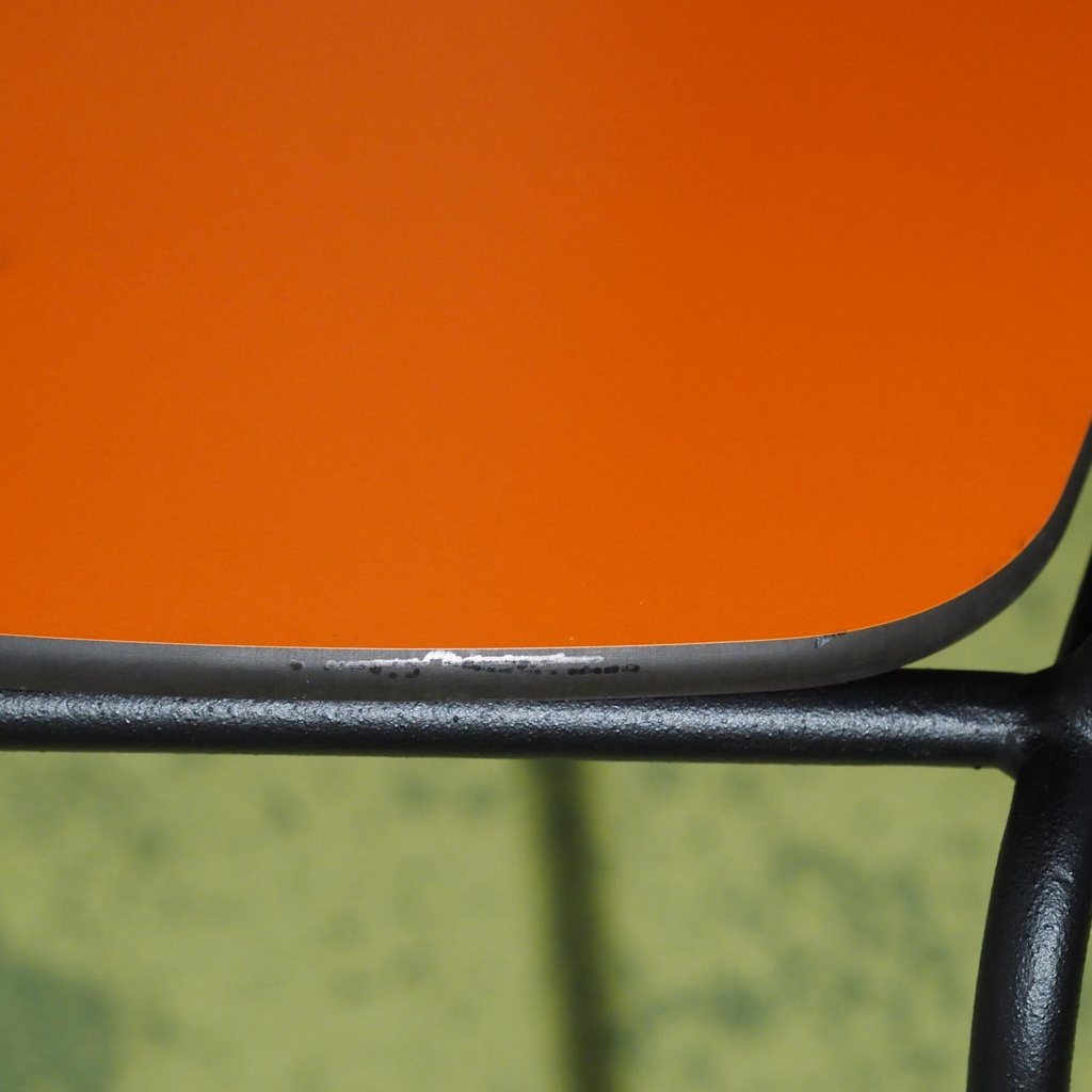 Chair 'Iconique' by Recyclart Fabrik - Black powder-coated (Orange seat)