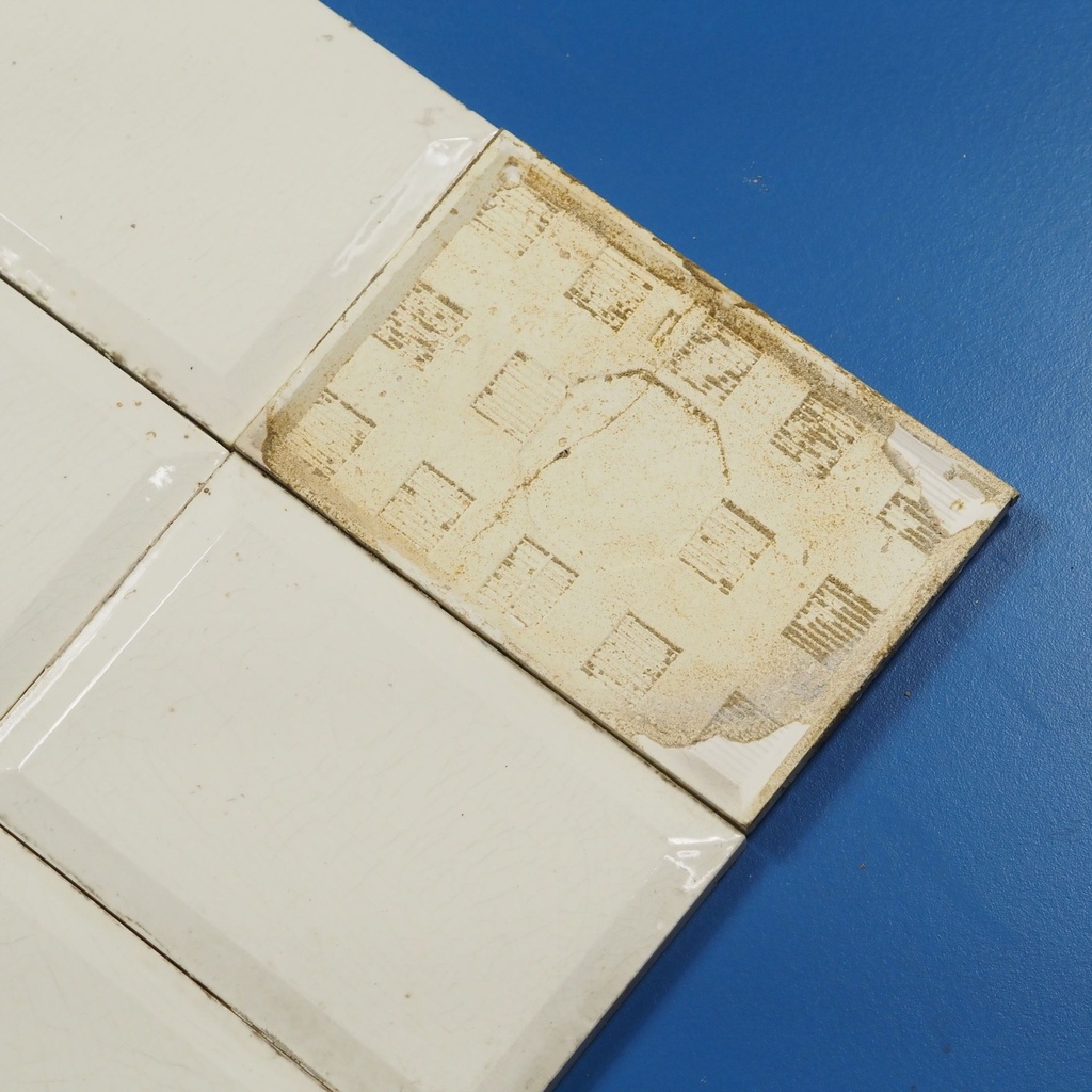 Bevelled glazed ceramic wall tiles - Sold per m2