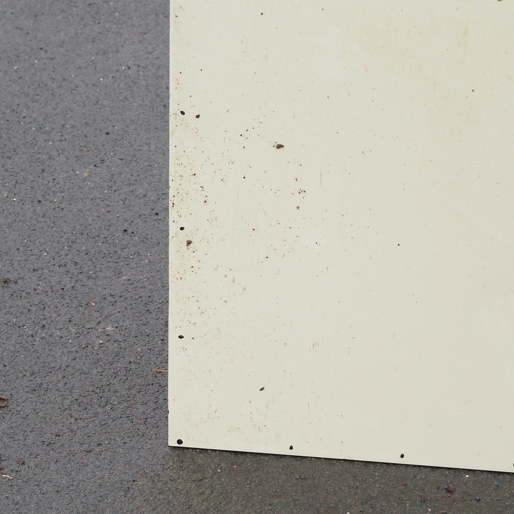 Trespa panel (103,7 x 182 cm)