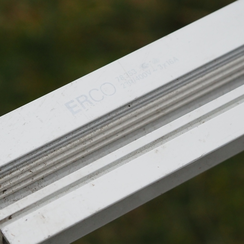 ERCO recessed flanged 3-phase track (used) - (300 cm)