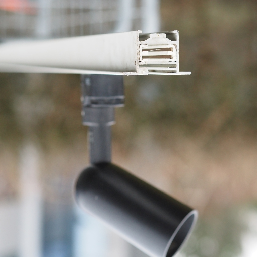 ERCO recessed flanged 3-phase track (used) - (300 cm)